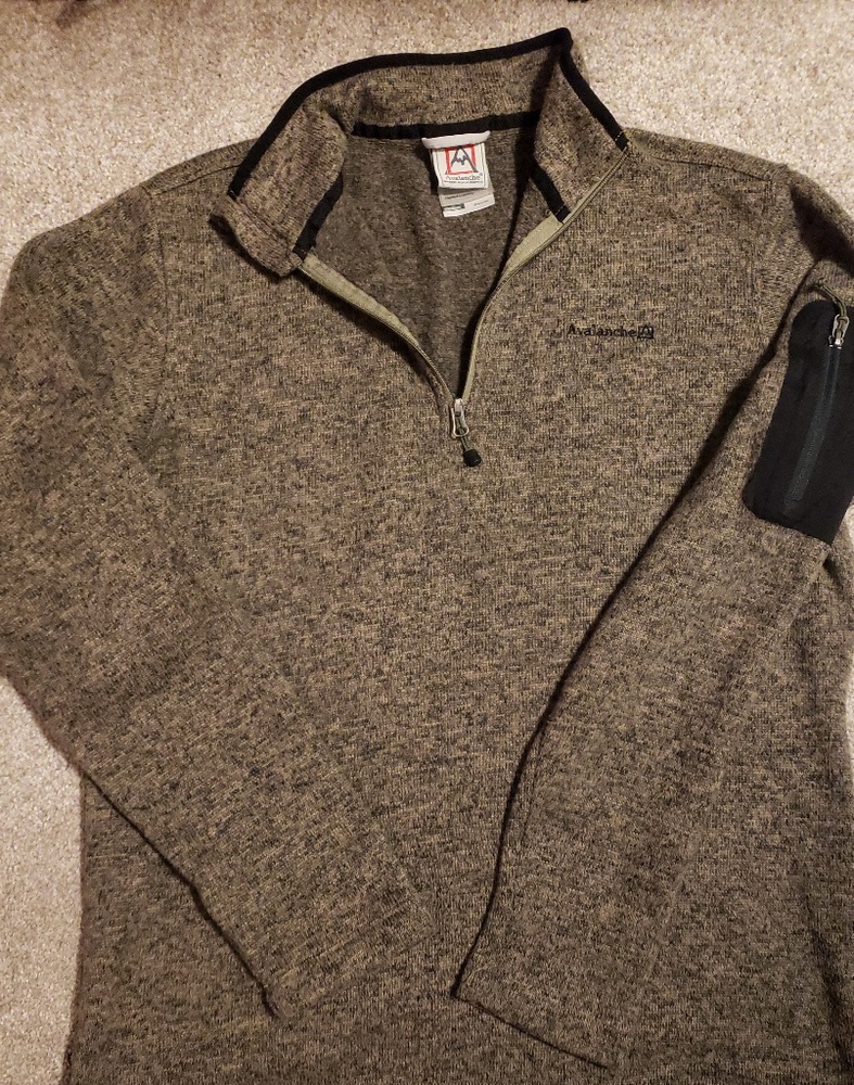 Avalanche 1/4 zip Pullover